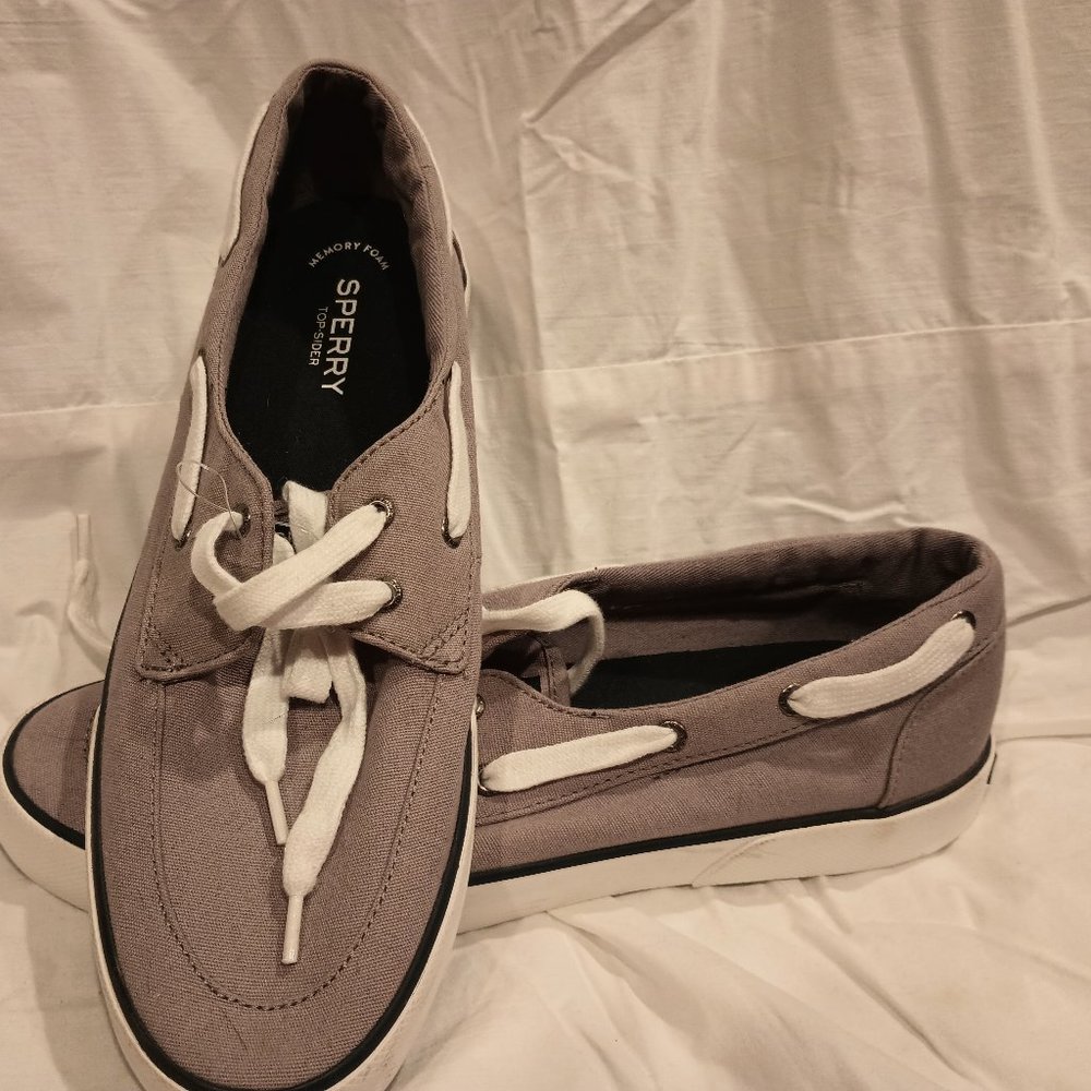 Sperry canvas shoe
